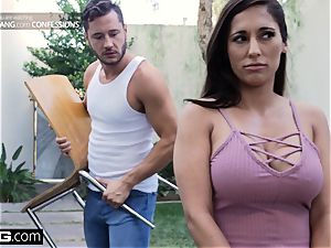 screw Confessions Latina Housewife Reena fucks her mover
